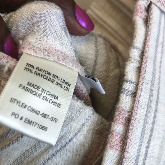 Cloth & Stone Cream & Pink Striped elastic waist w/tie & pockets capris. Size M - Picture 5 of 6